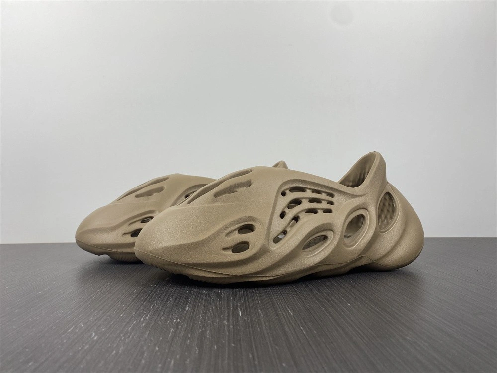adidas Yeezy Foam RNNR Mist - GV6774