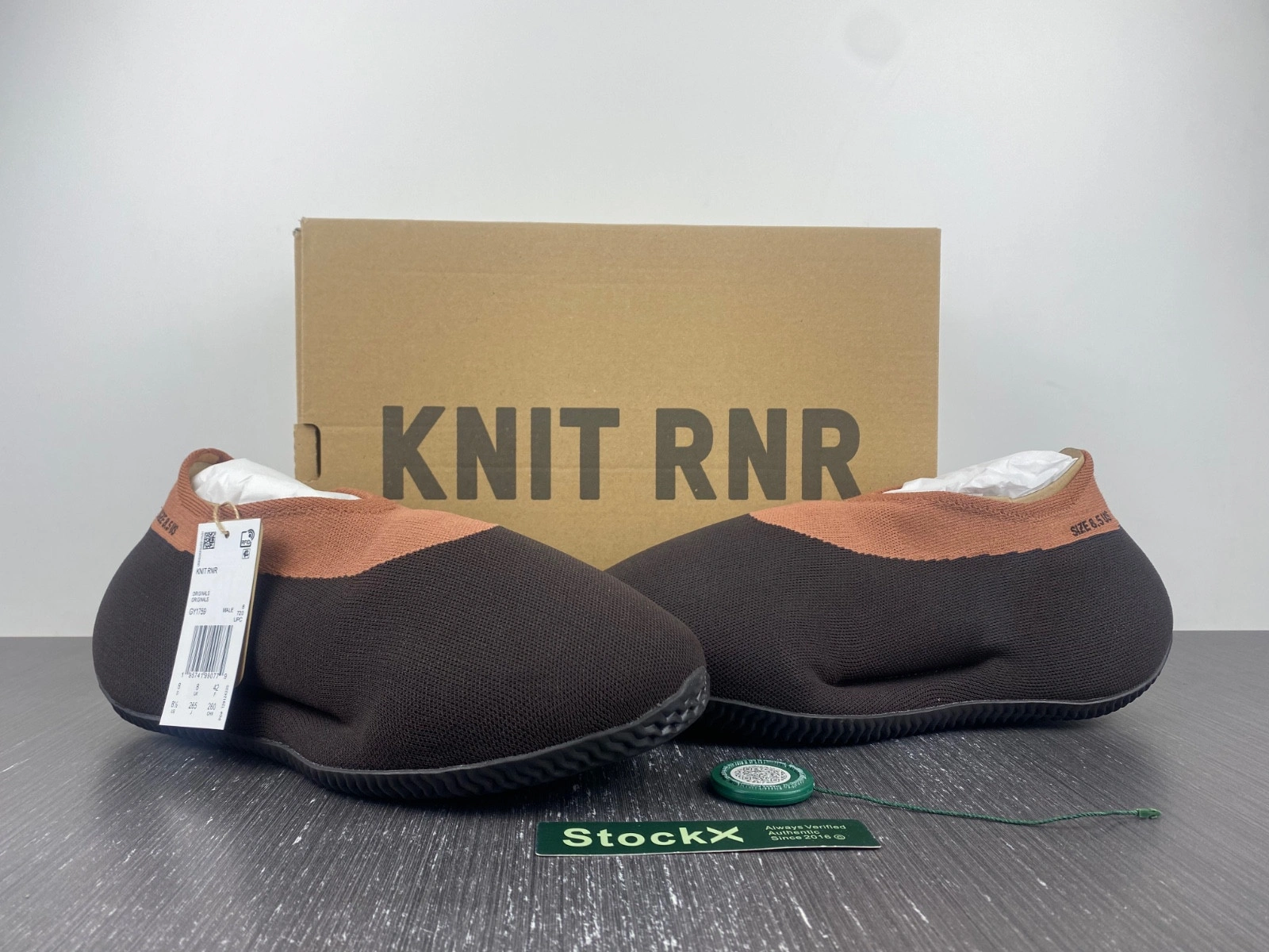 adidas Yeezy Knit RNR Stone Carbon - GY1759