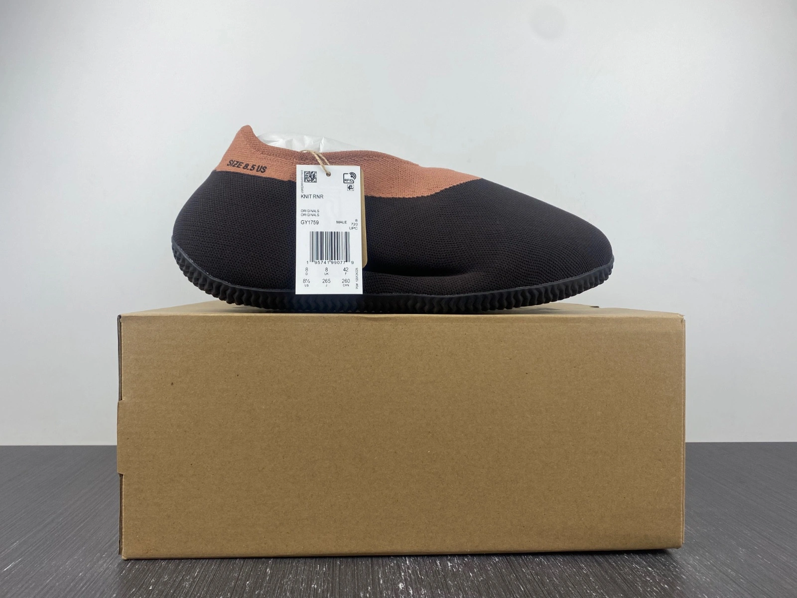 adidas Yeezy Knit RNR Stone Carbon - GY1759