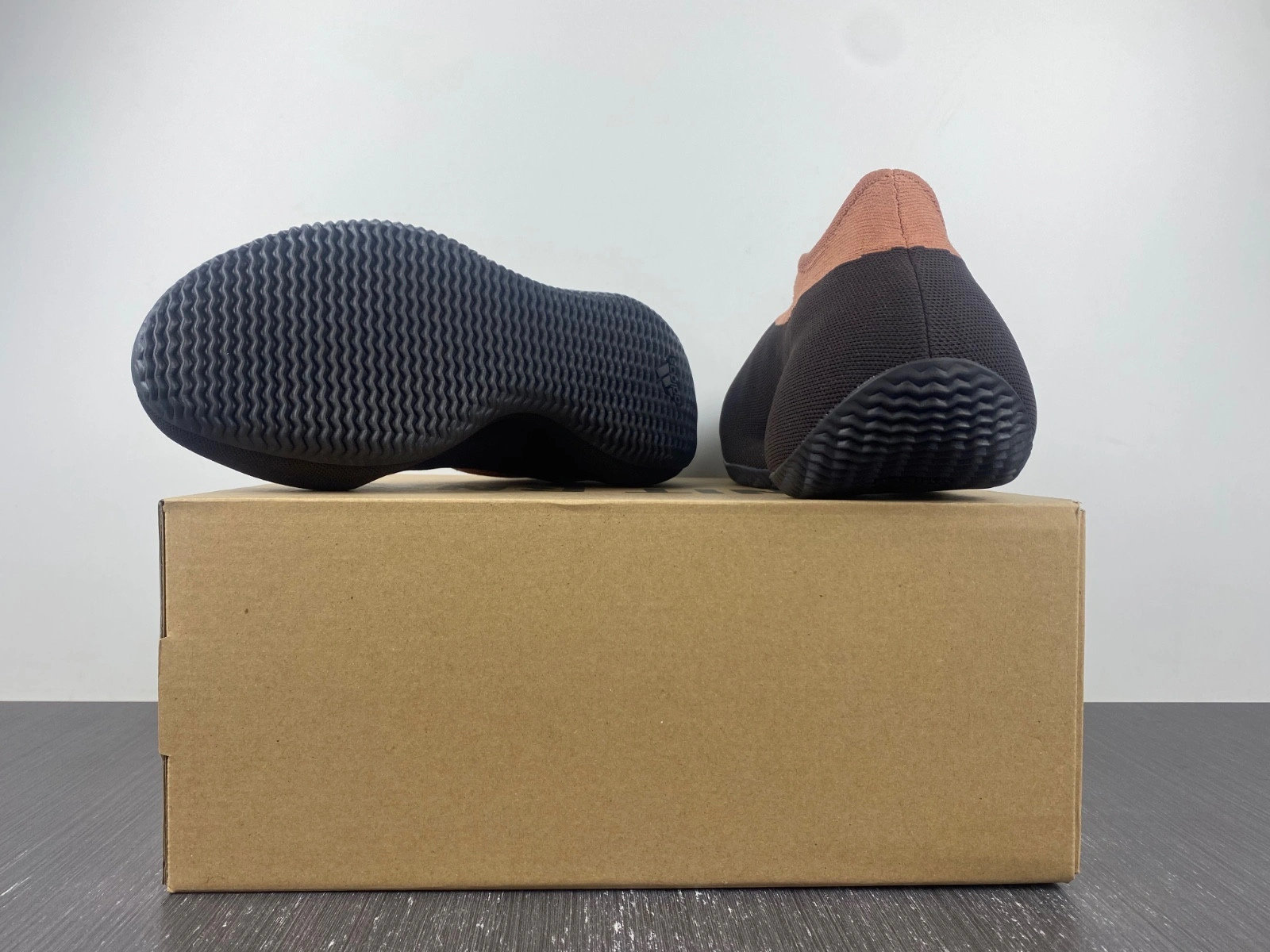 adidas Yeezy Knit RNR Stone Carbon - GY1759