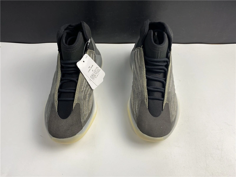 adidas Yeezy Quantum “Barium”  H68771