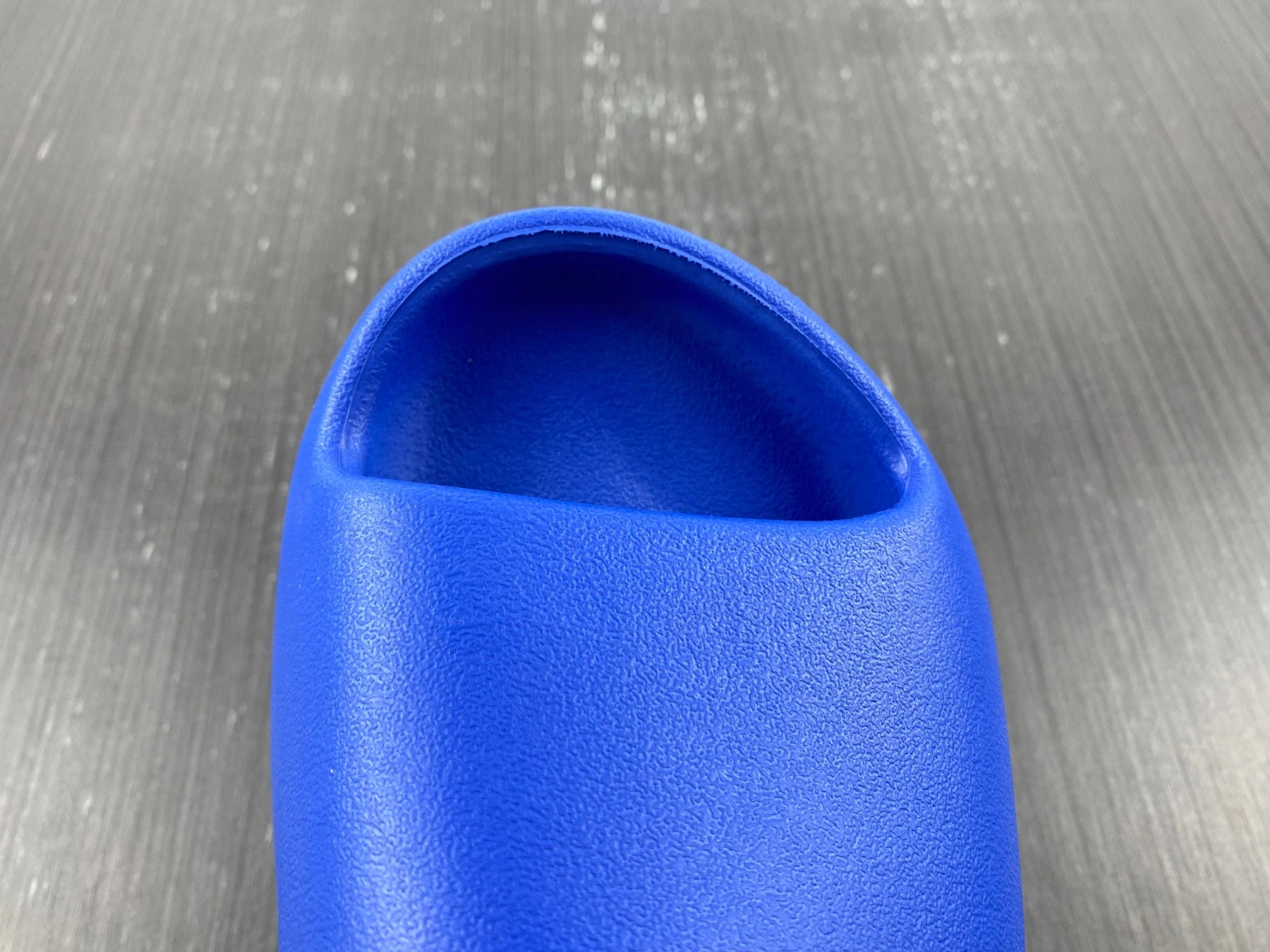 adidas Yeezy Slide “Azure” ID4133
