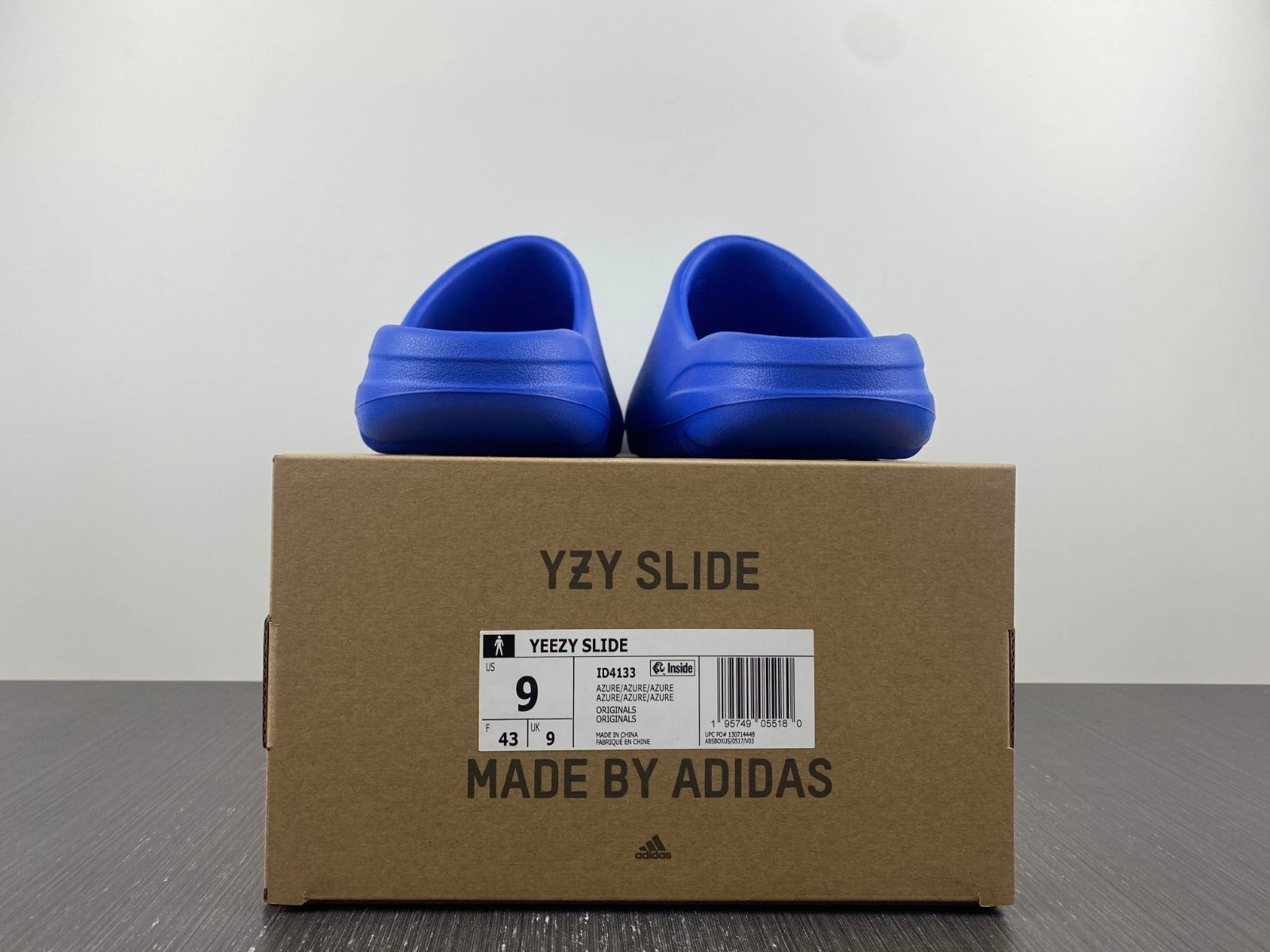 adidas Yeezy Slide “Azure” ID4133
