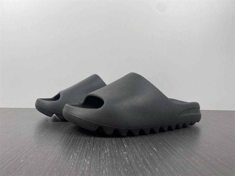 adidas Yeezy Slide Black Onyx HQ6448