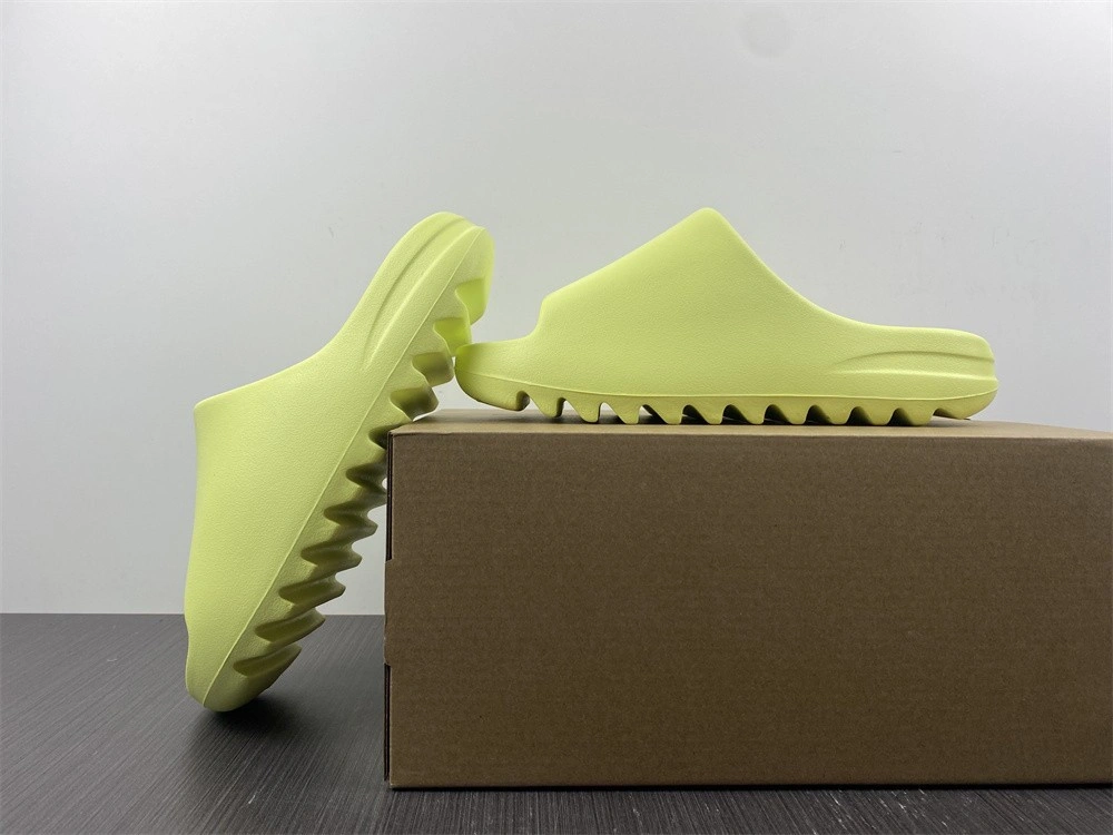 adidas Yeezy Slide Glow Green (2022) (Restock) - HQ6447