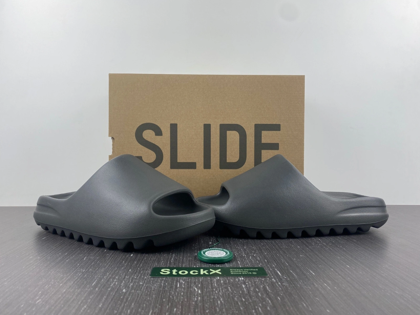 adidas Yeezy Slide Granite - ID4132