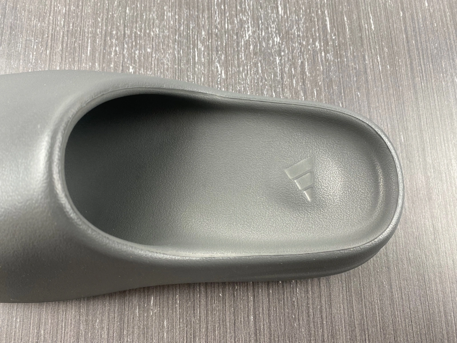 adidas Yeezy Slide Granite - ID4132
