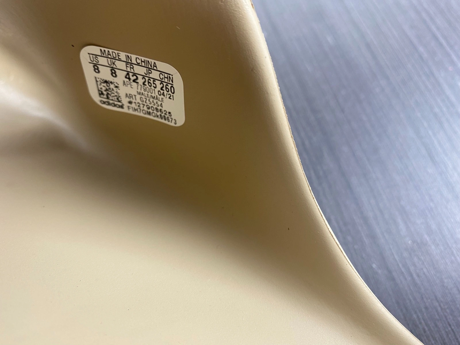 adidas Yeezy Slide Pure (Restock Pair) - GW1934