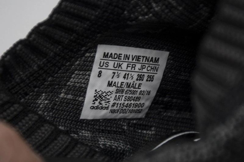 adidas nmd R1 Pitch Black  S80489