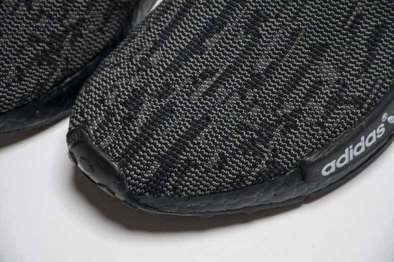 adidas nmd R1 Pitch Black  S80489