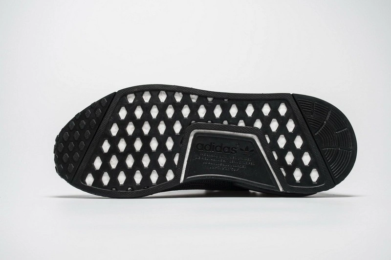 adidas nmd R1 Pitch Black  S80489