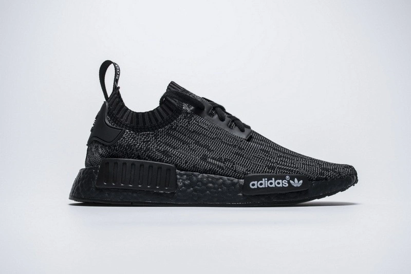 adidas nmd R1 Pitch Black  S80489