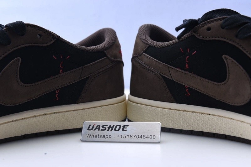 air Jordan 1  x Travis Scott  Low  OG  CQ4277-001