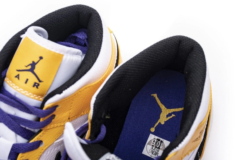air Jordan 1 Mid SE Lakers  852542-700
