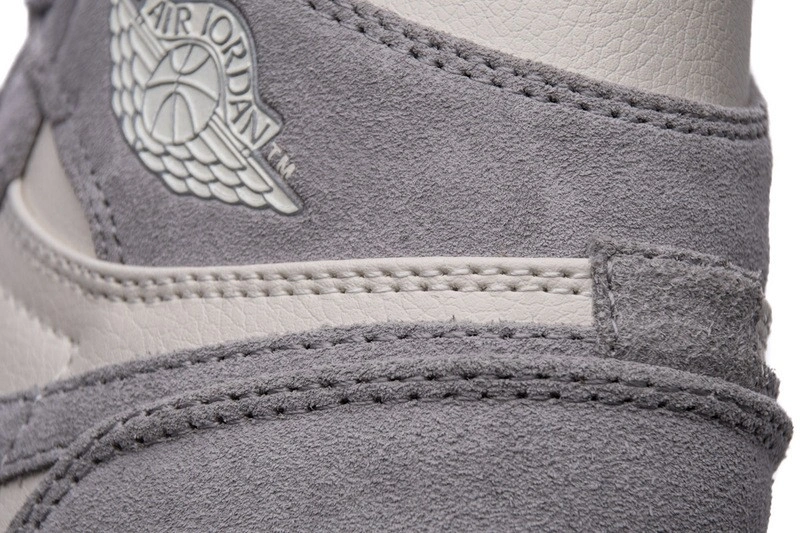 air Jordan 1 Retro High Pale Ivory (W)   AH7389-101