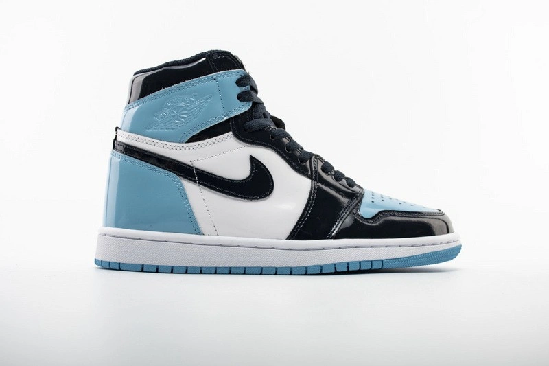air Jordan 1 Retro High UNC Patent  CD0461-401