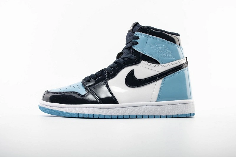 air Jordan 1 Retro High UNC Patent  CD0461-401