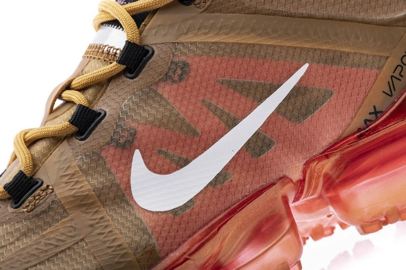 nike Air VaporMax 2019 Club Gold Ember Glow  AR6631-701