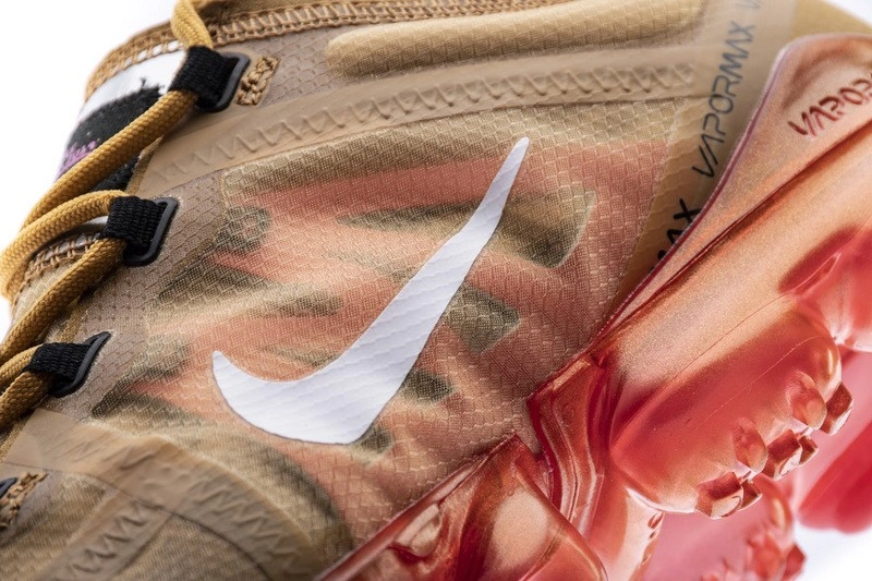 nike Air VaporMax 2019 Club Gold Ember Glow  AR6631-701