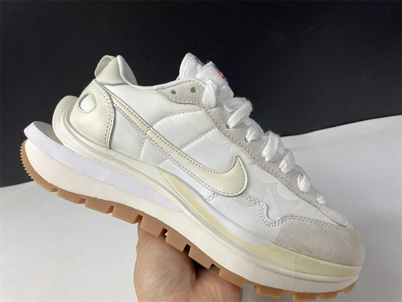 sacai x Nike VaporWaffle 3.0   DD1875-100