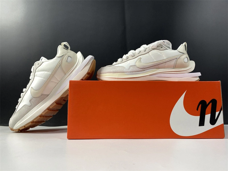 sacai x Nike VaporWaffle 3.0   DD1875-100