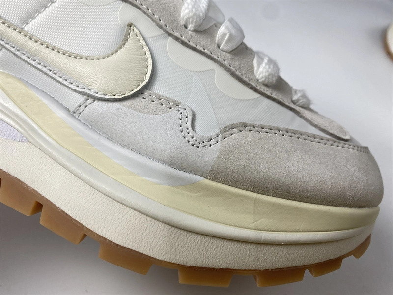 sacai x Nike VaporWaffle 3.0   DD1875-100