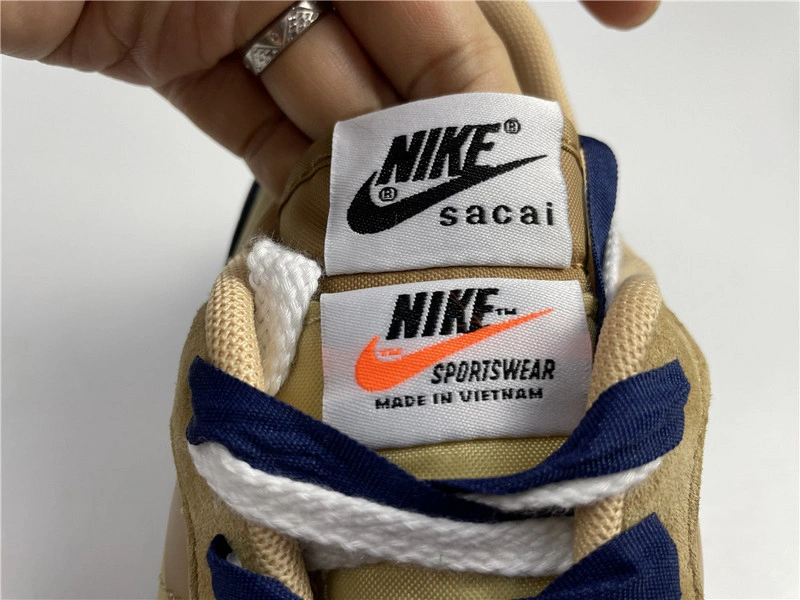 sacai x Nike VaporWaffle 3.0   DD1875-200