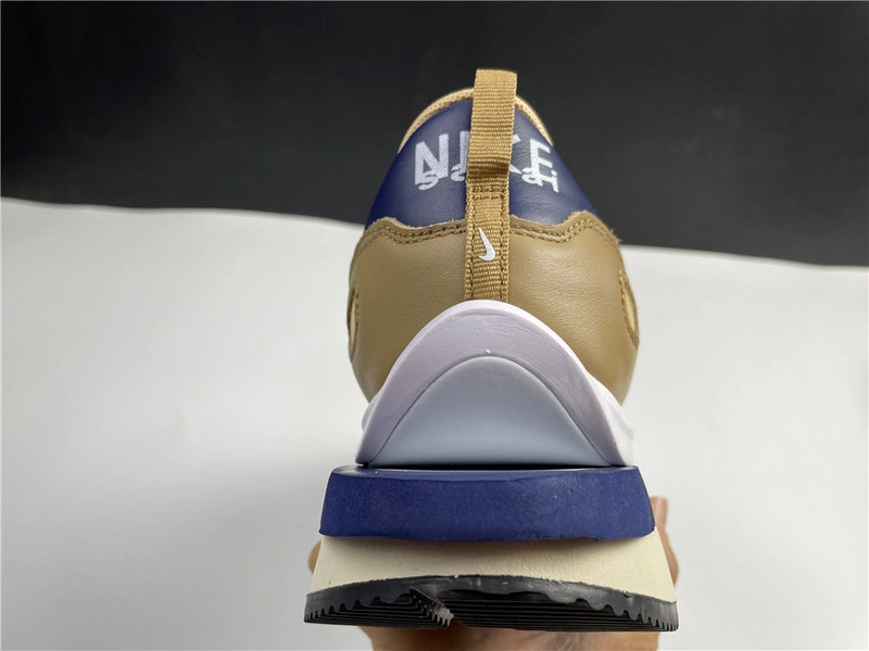 sacai x Nike VaporWaffle 3.0   DD1875-200