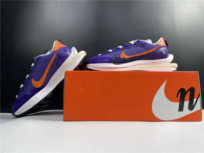 sacai x Nike VaporWaffle 3.0   DD1875-500