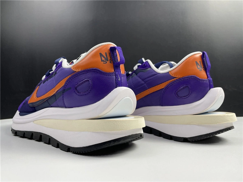 sacai x Nike VaporWaffle 3.0   DD1875-500