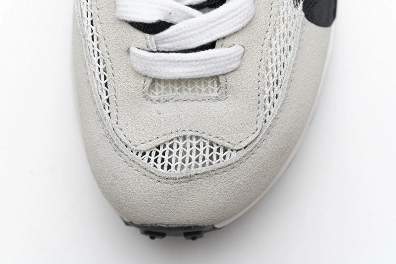 sacai x Nike VaporWaffle 3.0  CV1363-100