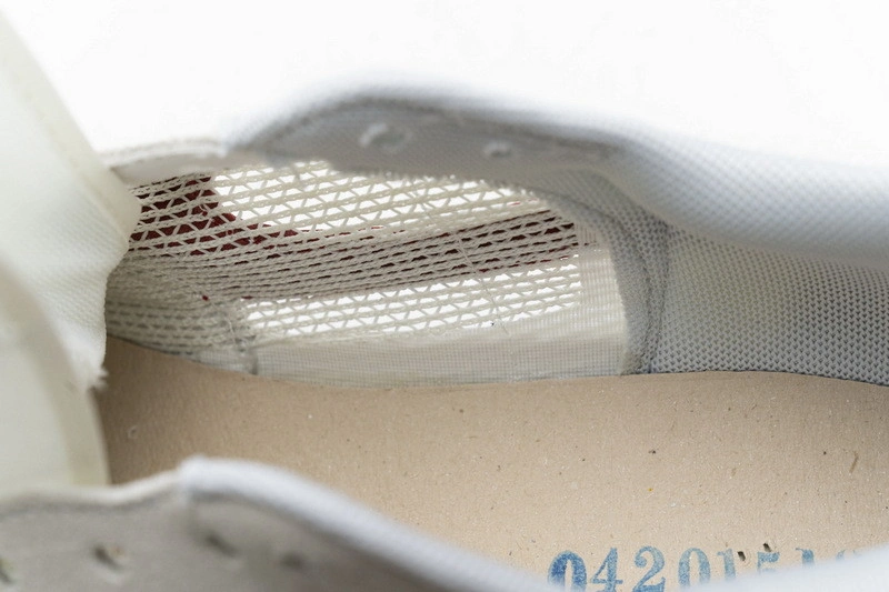 sacai x Nike VaporWaffle 3.0  CV1363-100