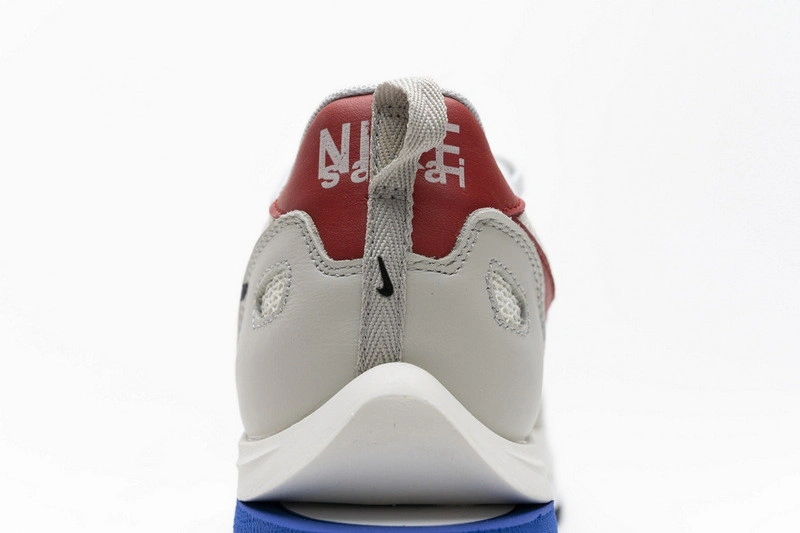 sacai x Nike VaporWaffle 3.0  CV1363-100