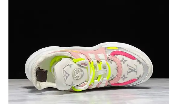 LV ARCHLIGHT SNEAKER