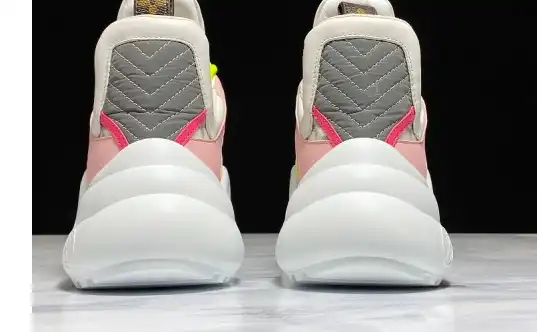 LV ARCHLIGHT SNEAKER
