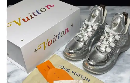 LV ARCHLIGHT SNEAKER