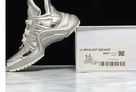 LV ARCHLIGHT SNEAKER