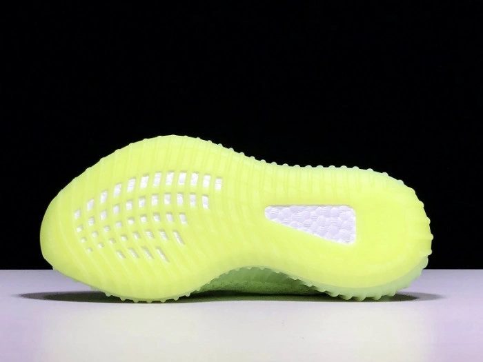 ADIDAS YEEZY BOOST 350 V2 “Glow in the dark”EG5293