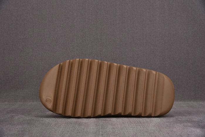 ADIDAS YEEZY SLIDE Core G55492
