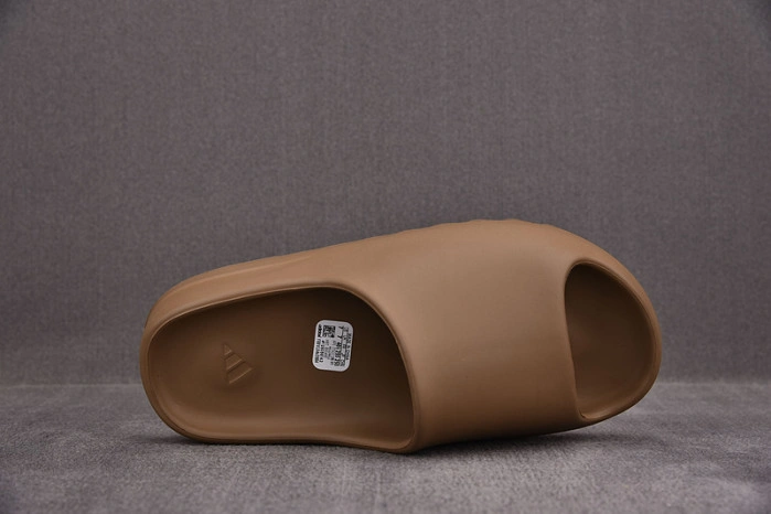 ADIDAS YEEZY SLIDE Core G55492