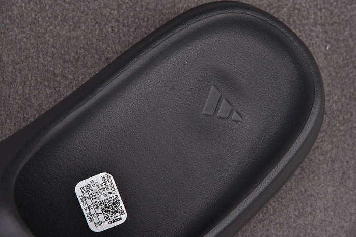 ADIDAS YEEZY SLIDE Onyx HQ6448