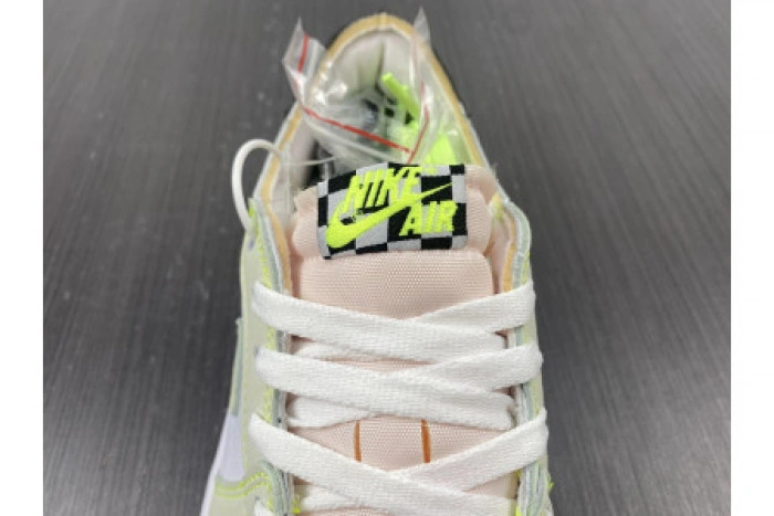 AIR JORDAN 1 LOW OG WHITE GHOST GREEN-BLACK DM7837-103