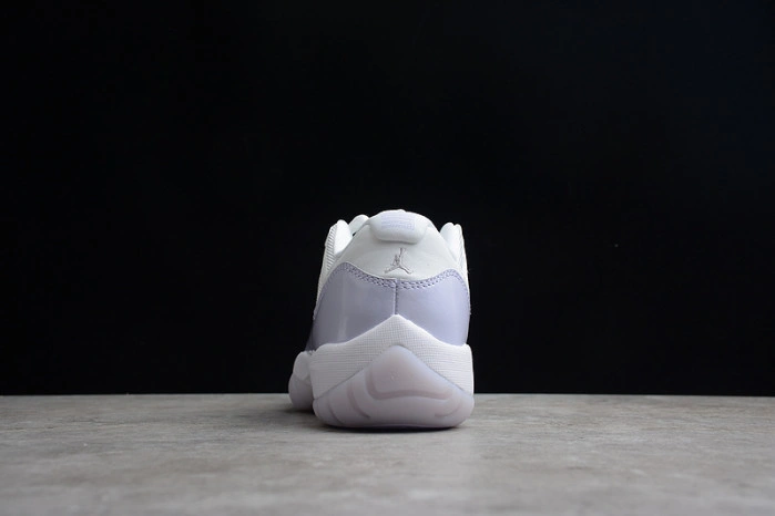 AIR JORDAN 11 RETRO LOW " PURE VIOLET " AH7860-101
