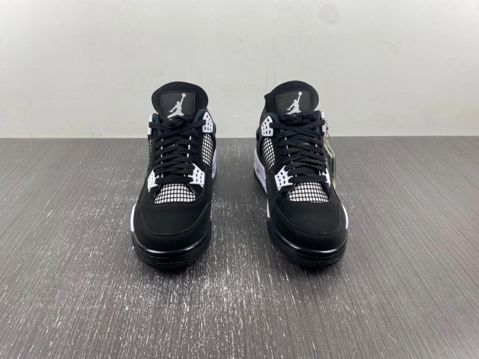 AIR JORDAN 4 RETRO WHITE THUNDER  FQ8135-001