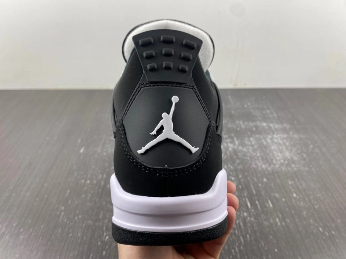 AIR JORDAN 4 RETRO WHITE THUNDER  FQ8135-001