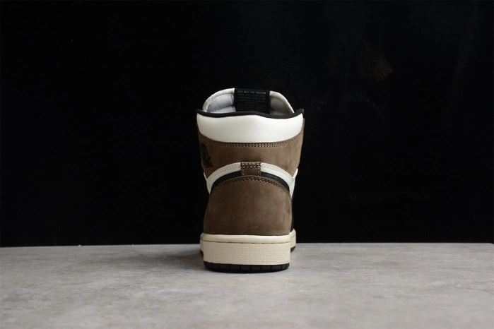 AIR Jordan 1 Retro High Dark Mocha 555088-105