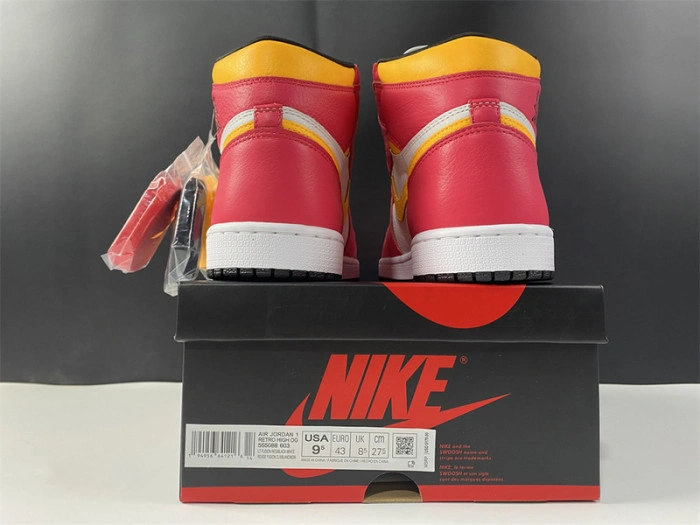 AIR Jordan 1 Retro High OG Light Fusion Red 555088-603