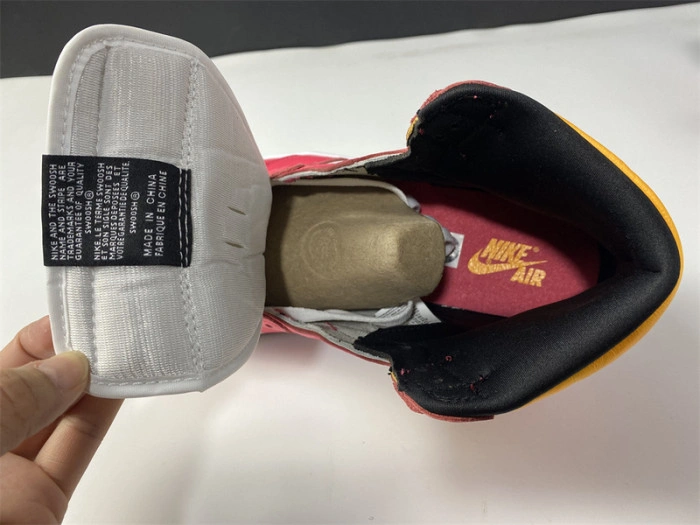 AIR Jordan 1 Retro High OG Light Fusion Red 555088-603