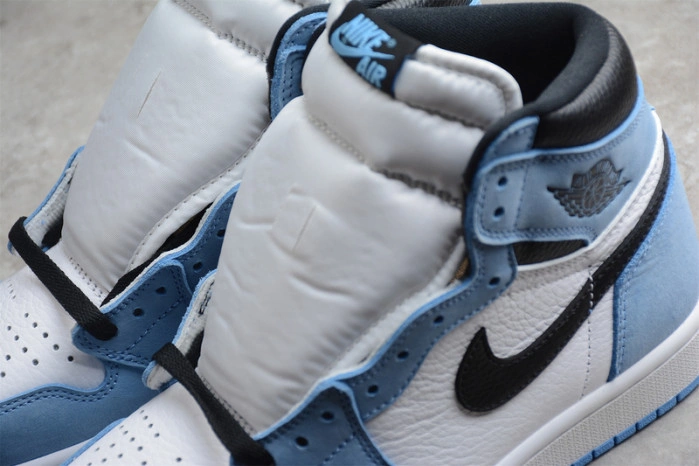 AIR Jordan 1 Retro High White University Blue Black 555088-134