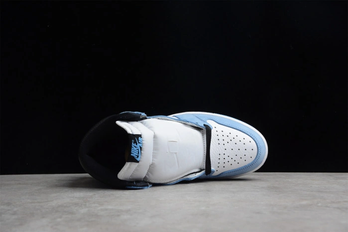AIR Jordan 1 Retro High White University Blue Black 555088-134